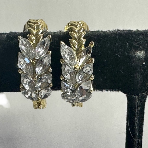 Sparkly Leaf Design Hoop Earrings Clear Marquise Rhinestones & Gold Tone Setting - Picture 1 of 7